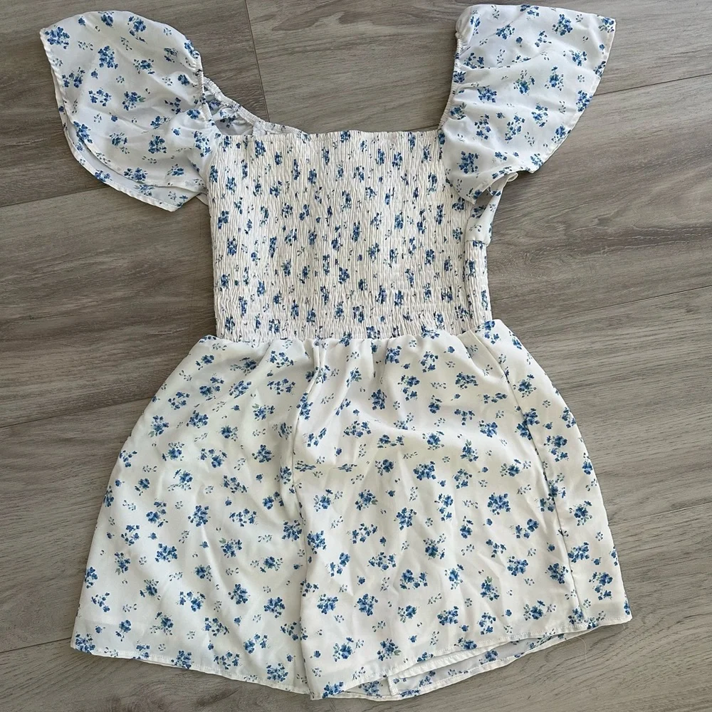 Floral Off-Shoulder Romper - Picture 2 of 6